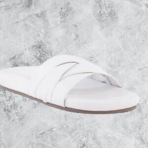 NWOT Seychelles Braided White Sandals - SIZE 10